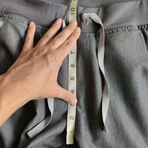 Figs Men's MT Nursing Wear Pants - Picture 10 of 10